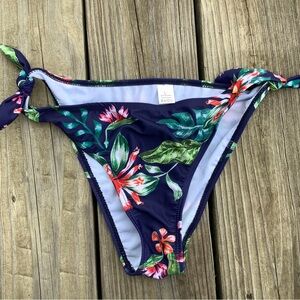 SHEIN Bikini Bottom - Size Large
